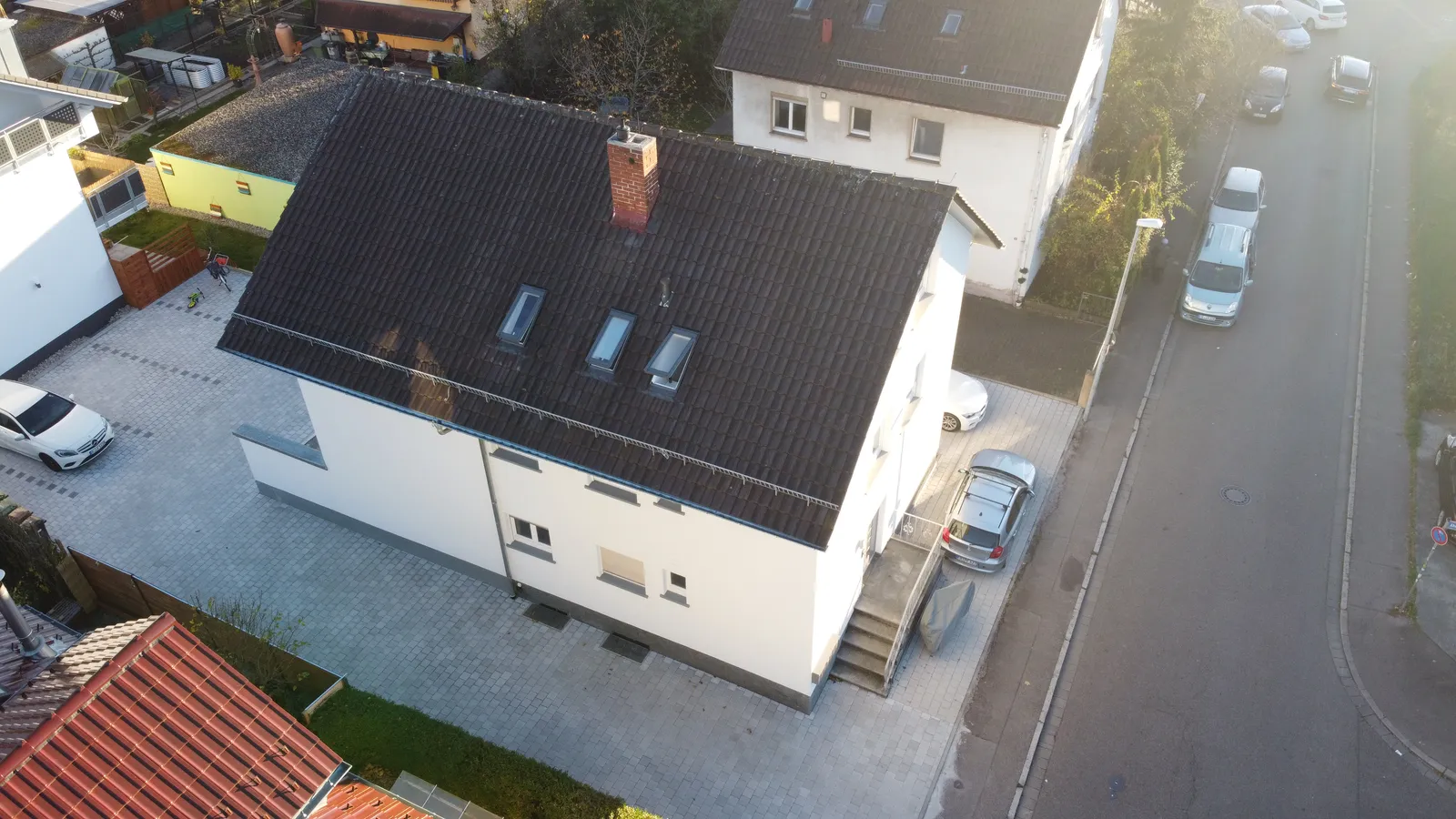 Kernsanierung Mehrfamilienhaus, 3 Wohneinheiten – Ansicht 1