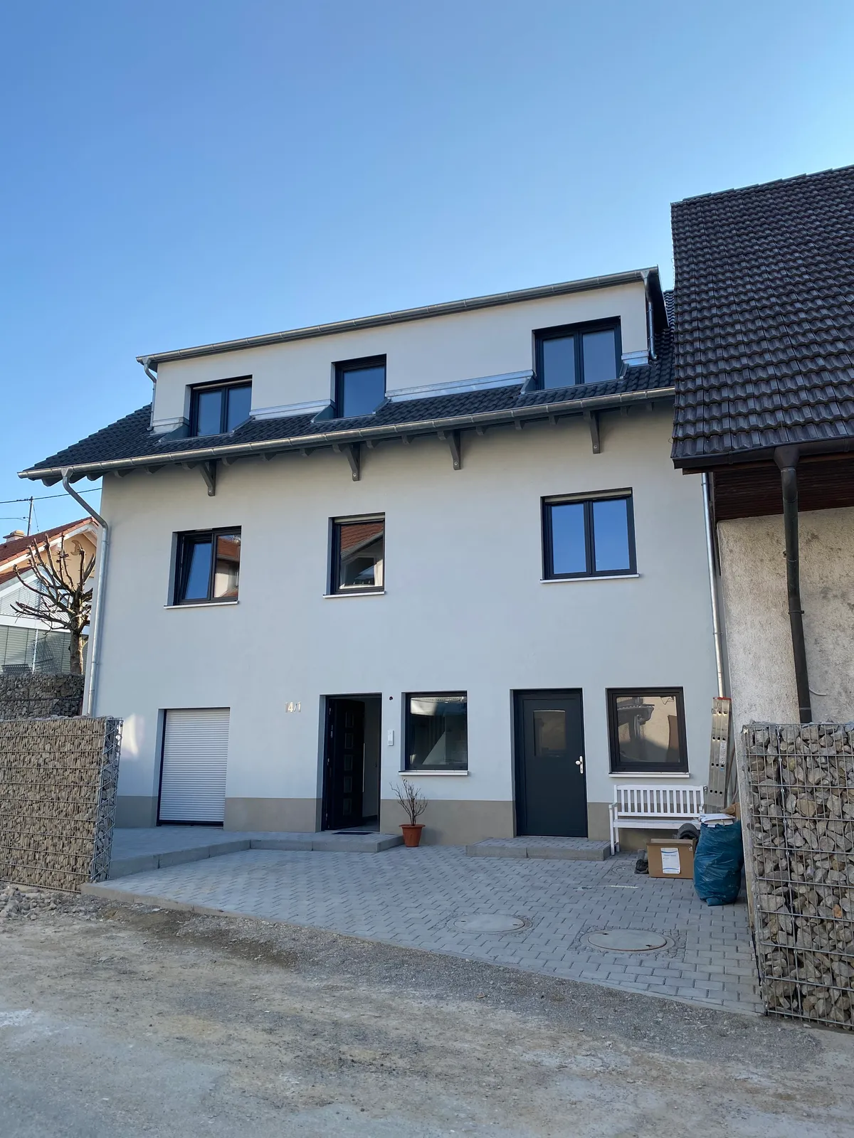 Neubau Mehrfamilienhaus, 3 Wohneinheiten – Ansicht 1